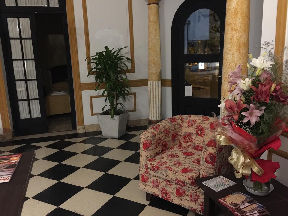 Hotel Zamora Мендоса Экстерьер фото